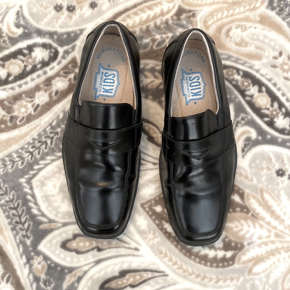 Kids Florsheim Memory Foam Loafers (Black)